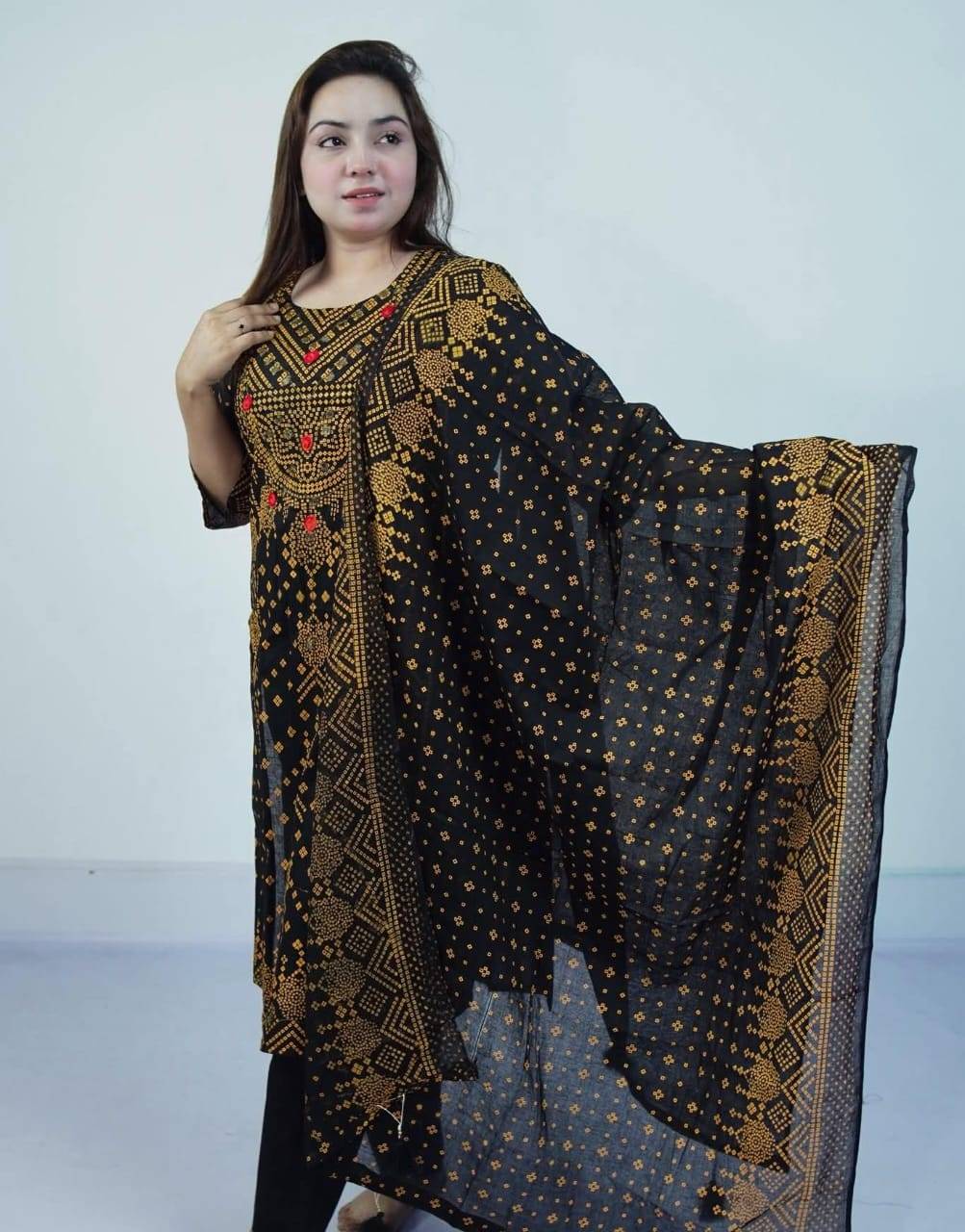 কারচুপি বুটিক্স থ্রি পিস ( Dark Jungle Green )