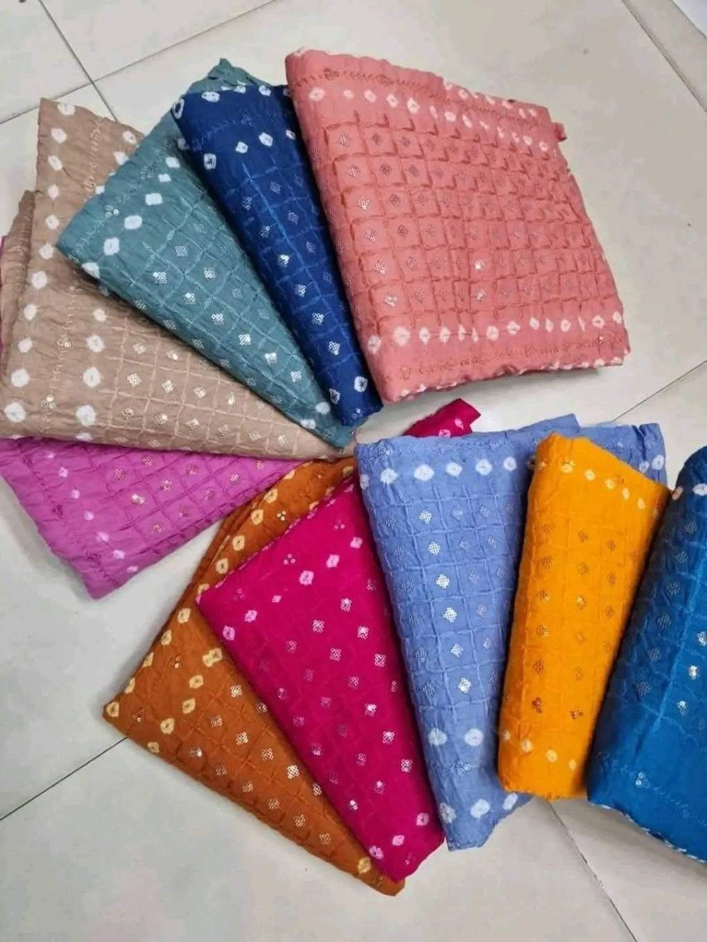 স্টার সিকুয়েন্স কৃষ্ণকলি বাটিক ( Multicolor )