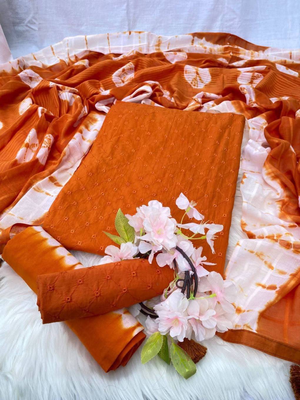 অল বডি কাজ করা বোরিং বাটিক থ্রি পিস ( Rust Orange )